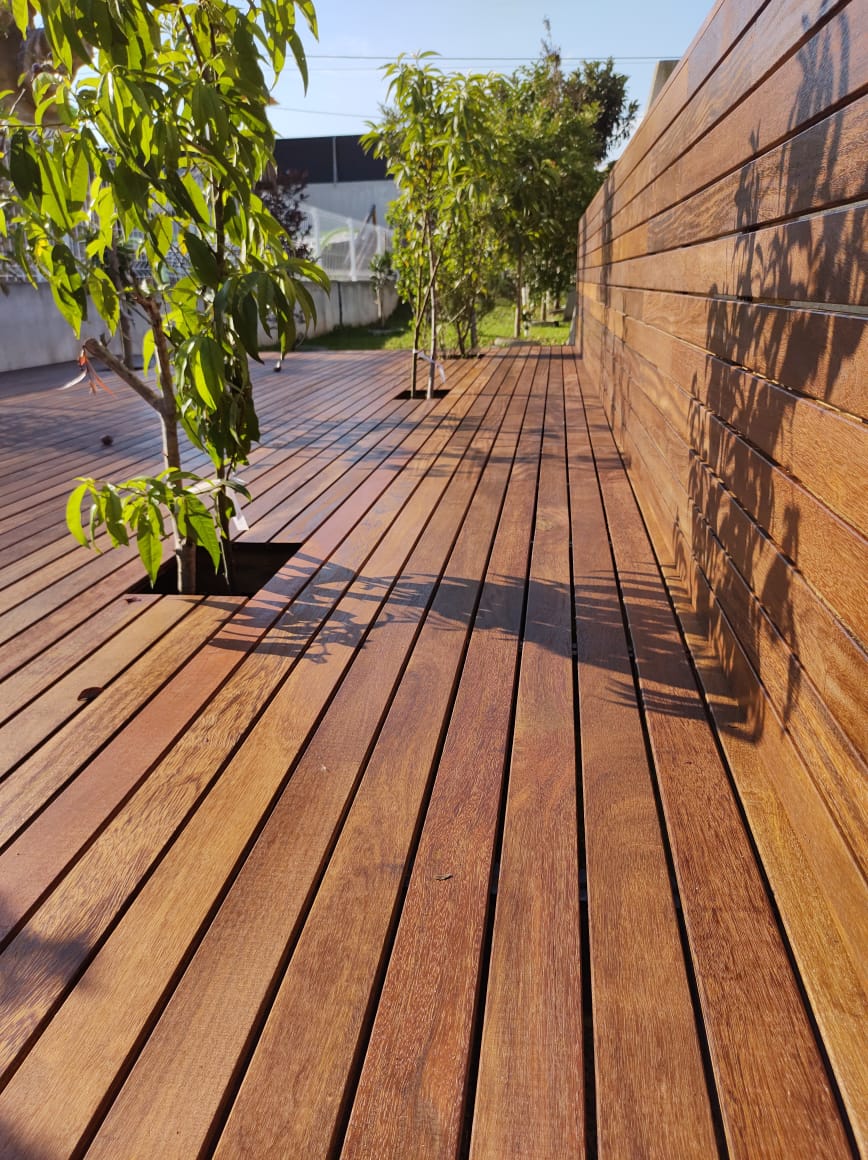 Deck de Madeira Natural